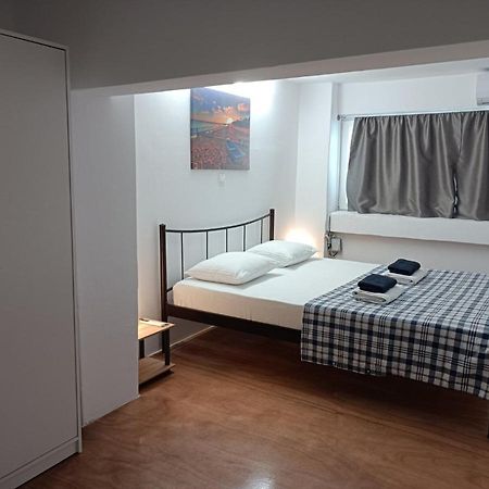 Apartment Dipla Aten Exteriör bild